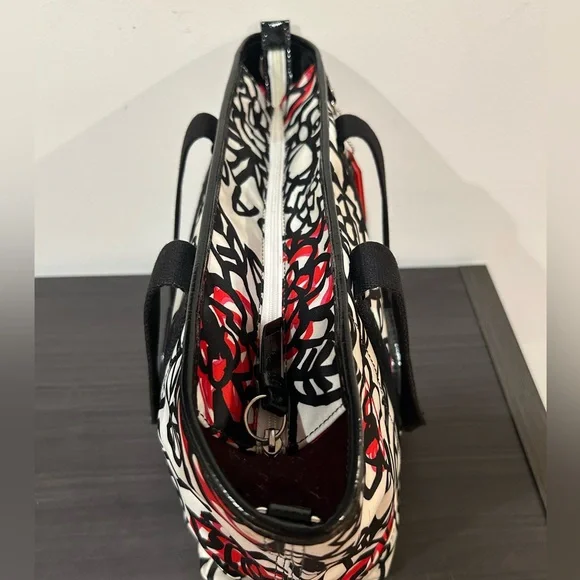 Coach Poppy Kyra floral tote bag in black and white nylon with red accents EUC - Picture 9 of 13